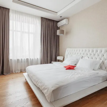French Boulevard Apartment *
